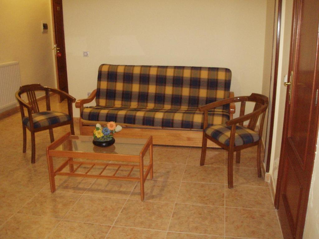 Hotel Los Hermanos Ocana  Room photo